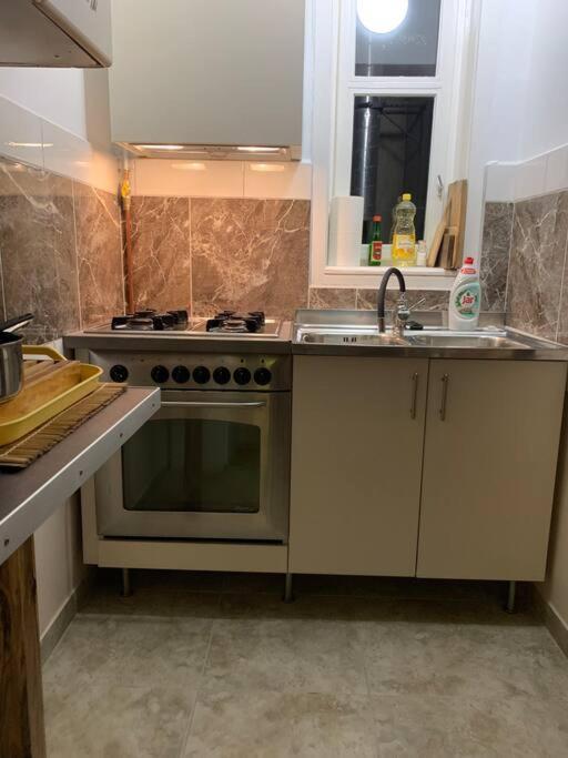 Central Location For One Person بودابست المظهر الخارجي الصورة
